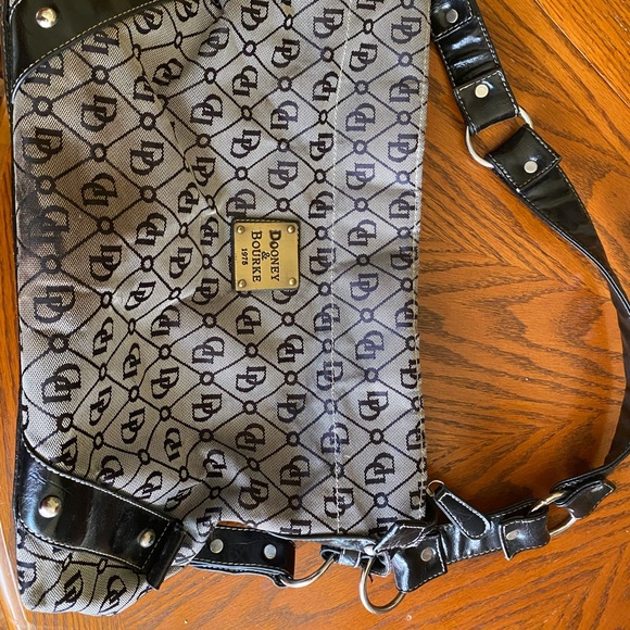 DOONEY AND BOURKE (1975) purse - Picture 1 of 6